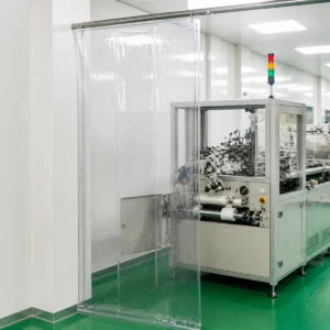 Ứng dụng bạt PVC trong 1300x6000mm làm màn ngăn máy
