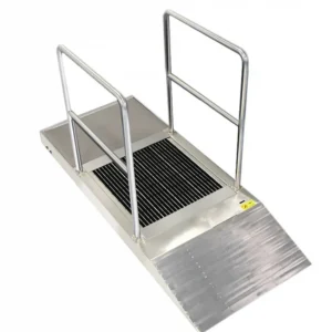 Thềm inox tại lối vào máy vệ sinh giày phòng sạch