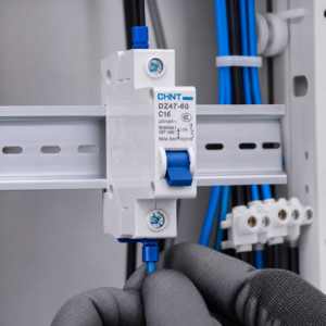 Ứng dụng MCB CHINT DZ47-60 C16 1P trong tủ điện